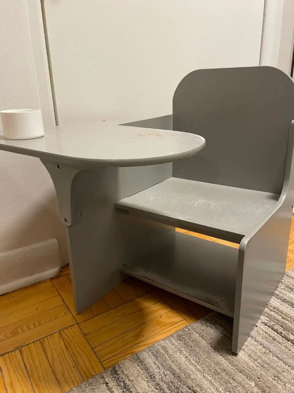 desk chair